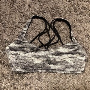 Lululemon free to be bra 6